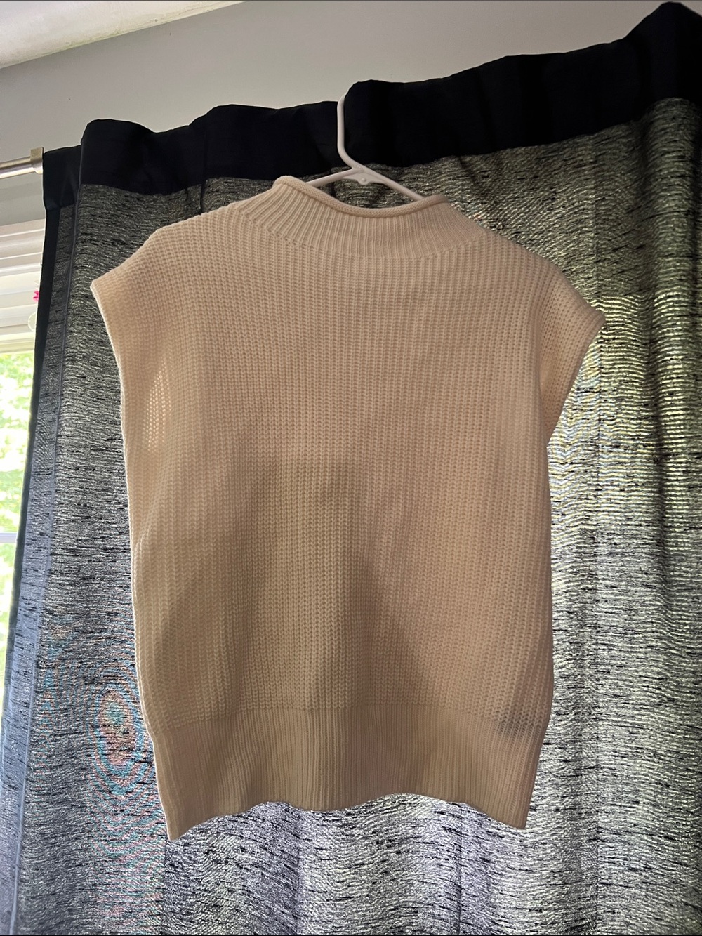 SHEIN Cream Textured Knit Sweater Vest